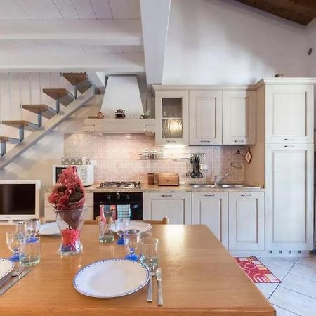 Casa Vacanze Rosalba Ferrara di Monte Baldo Eksteriør bilde