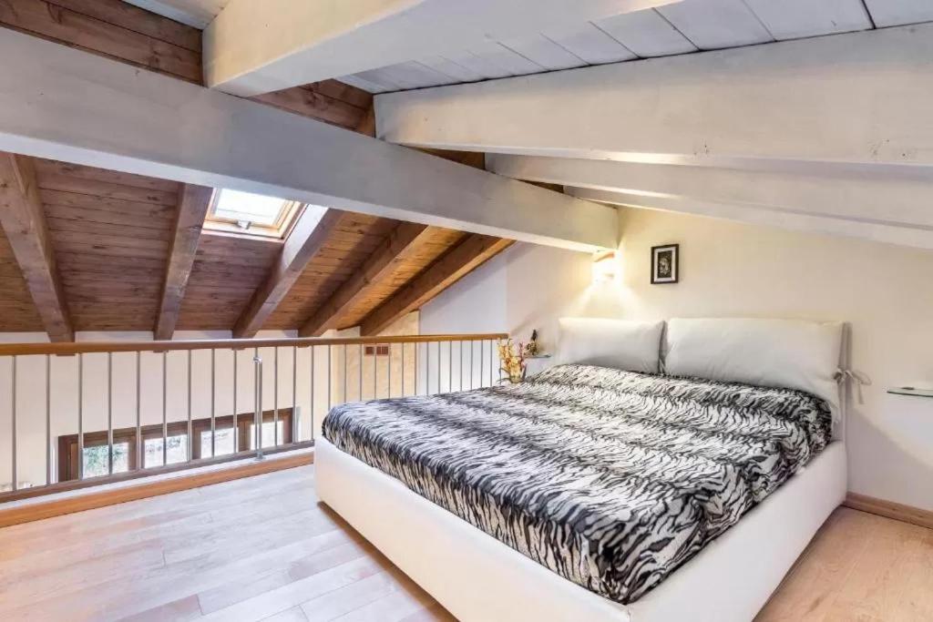 Casa Vacanze Rosalba Ferrara di Monte Baldo Eksteriør bilde
