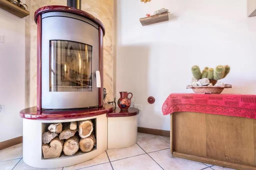 Casa Vacanze Rosalba Ferrara di Monte Baldo Eksteriør bilde